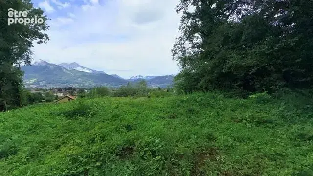 Terrain à SCIONZIER
