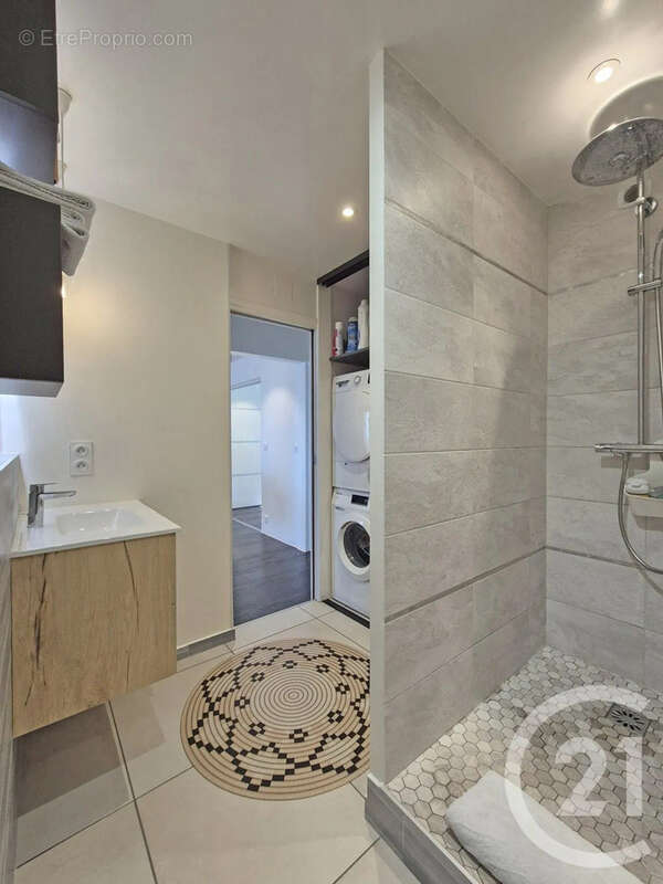 Appartement à EVIAN-LES-BAINS