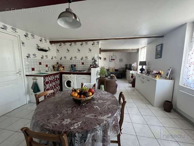 Maison 89 m² à Gisors  - photo 4