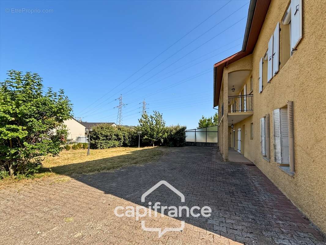 SAINT-VALLIER – Maison familiale de caractère de 202 m² sur un magnifique terrain de 1 878 m² - photo 2