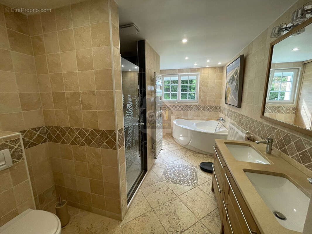 Maison à PIERREFONDS