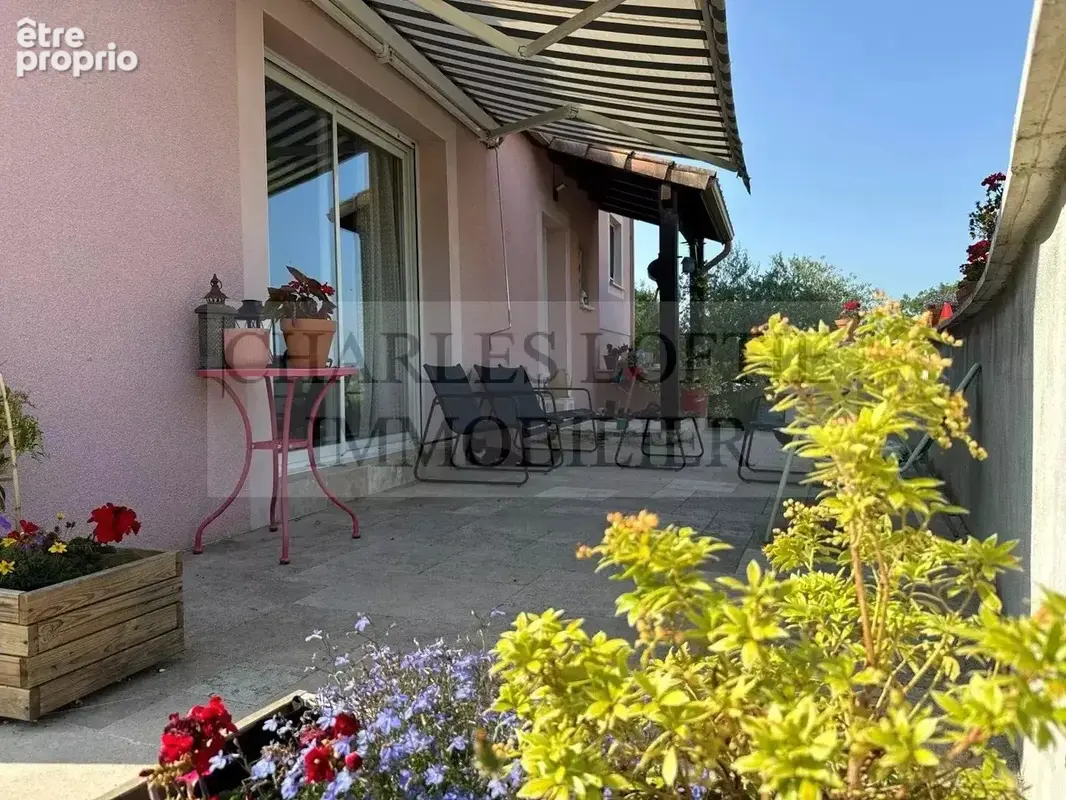 Maison et piscine sur 1770 m² de terrain - photo 23