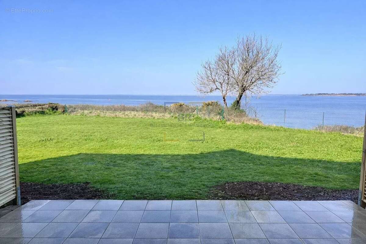 Appartement à MESQUER