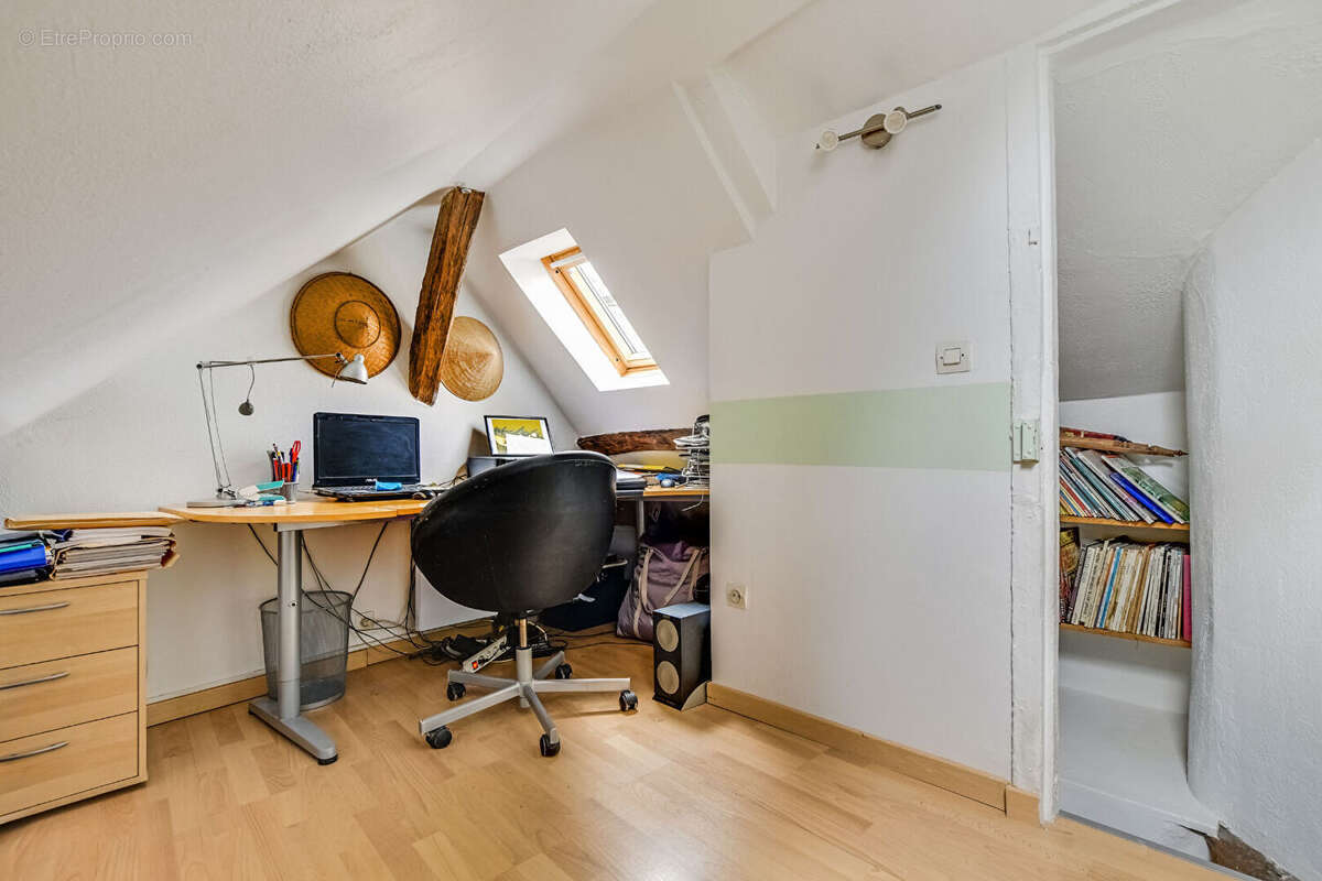 Appartement à PARIS-10E