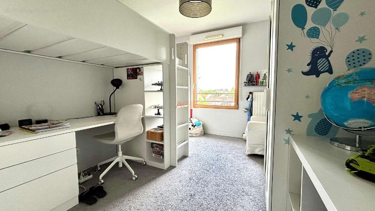 Appartement à LOUVRES