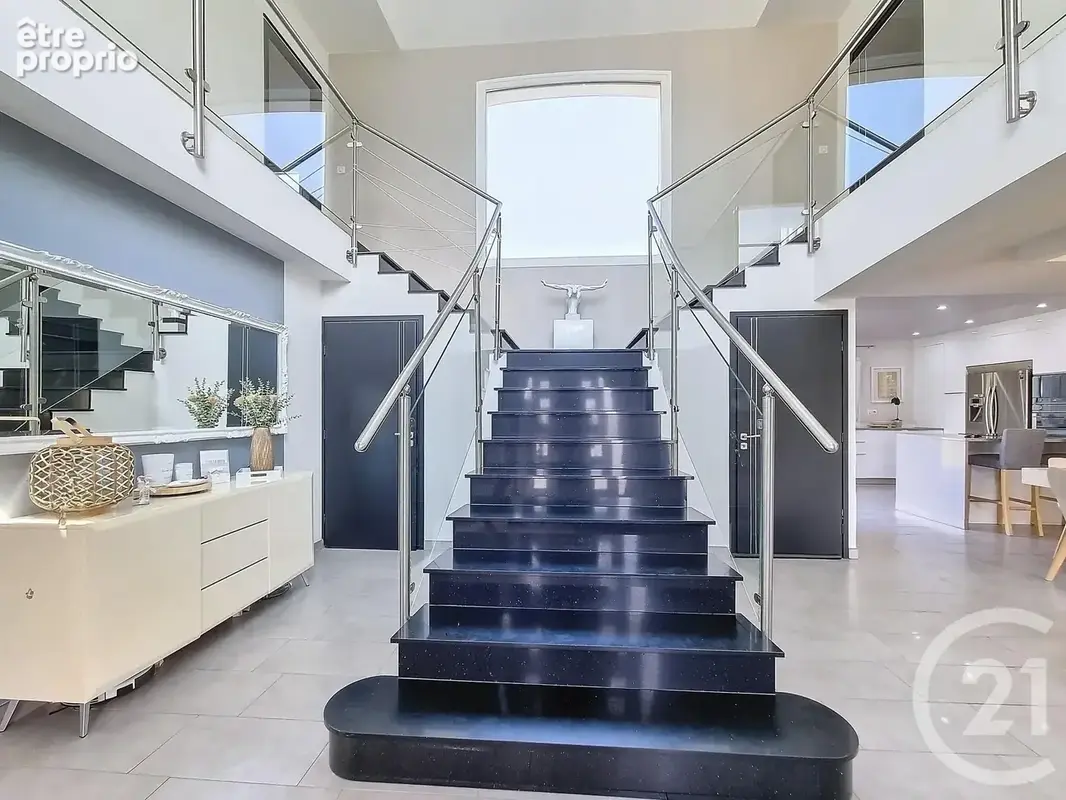 Maison 6 pièces 200 m² à vendre à Ingre (45140) - photo 1
