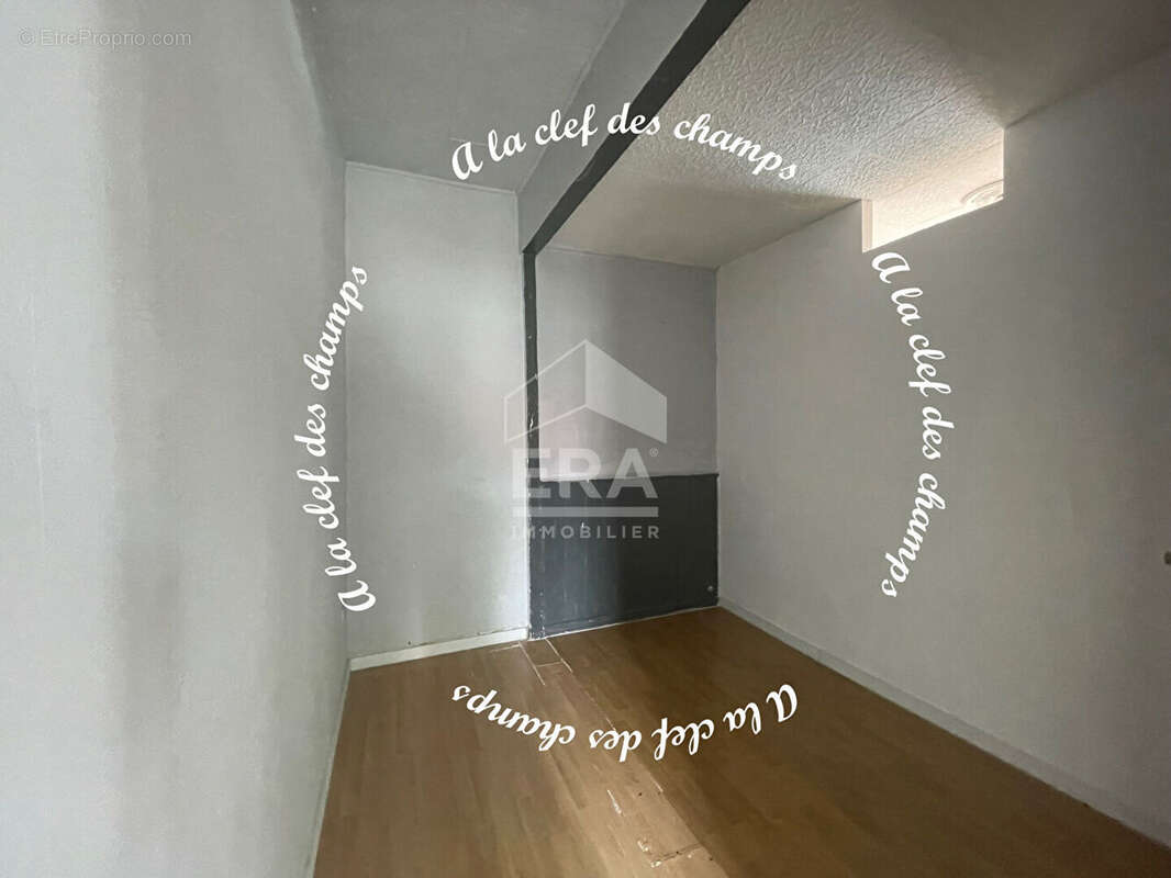 Maison à BURES-SUR-YVETTE