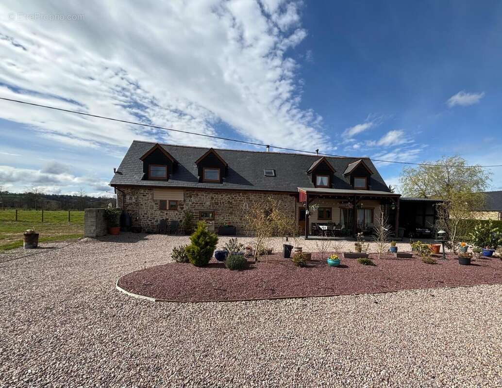 Photo 8 - Maison à DAMPIERRE