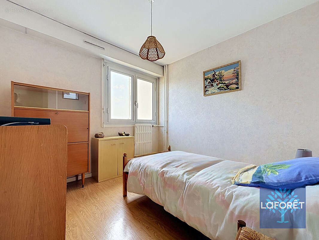 Appartement La Roche Sur Yon 3 pièce(s) 85.78 m2 - photo 4