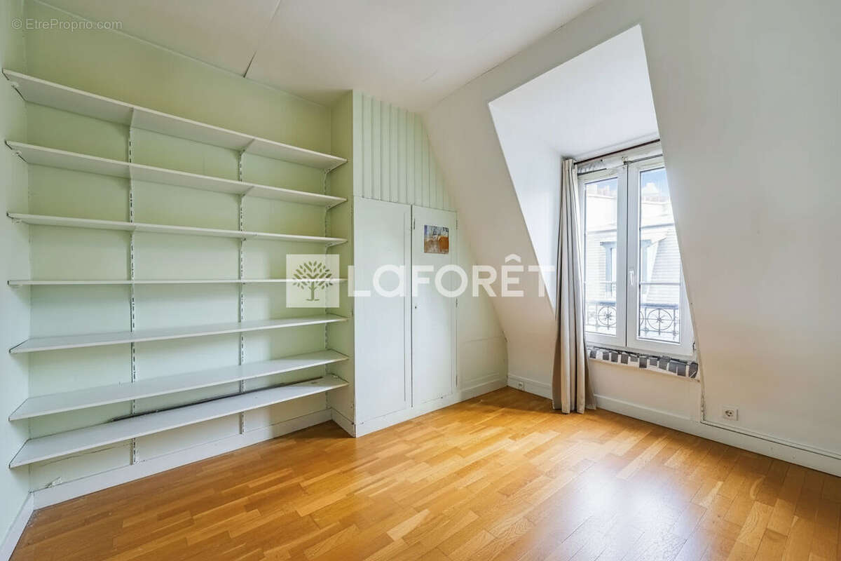 Appartement à PARIS-7E
