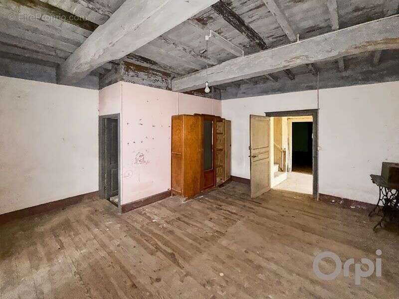 En campagne maison ancienne a renover entierement sur plus de 5000 m² de terrain - photo 11