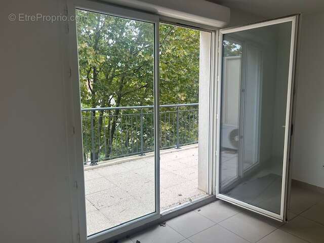 Appartement à BORMES-LES-MIMOSAS