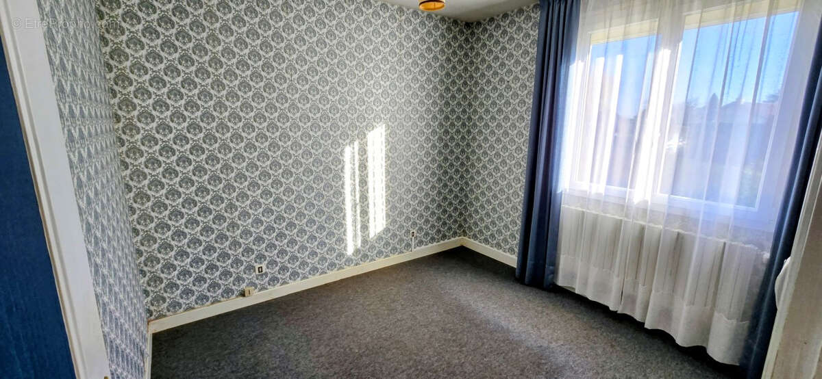 Maison à BELLENEUVE