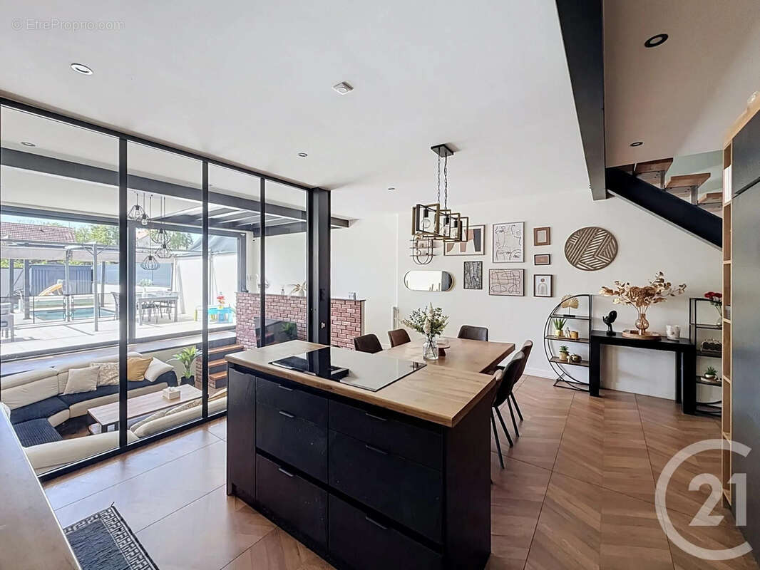 Maison 126 m² à Dijon  - photo 3