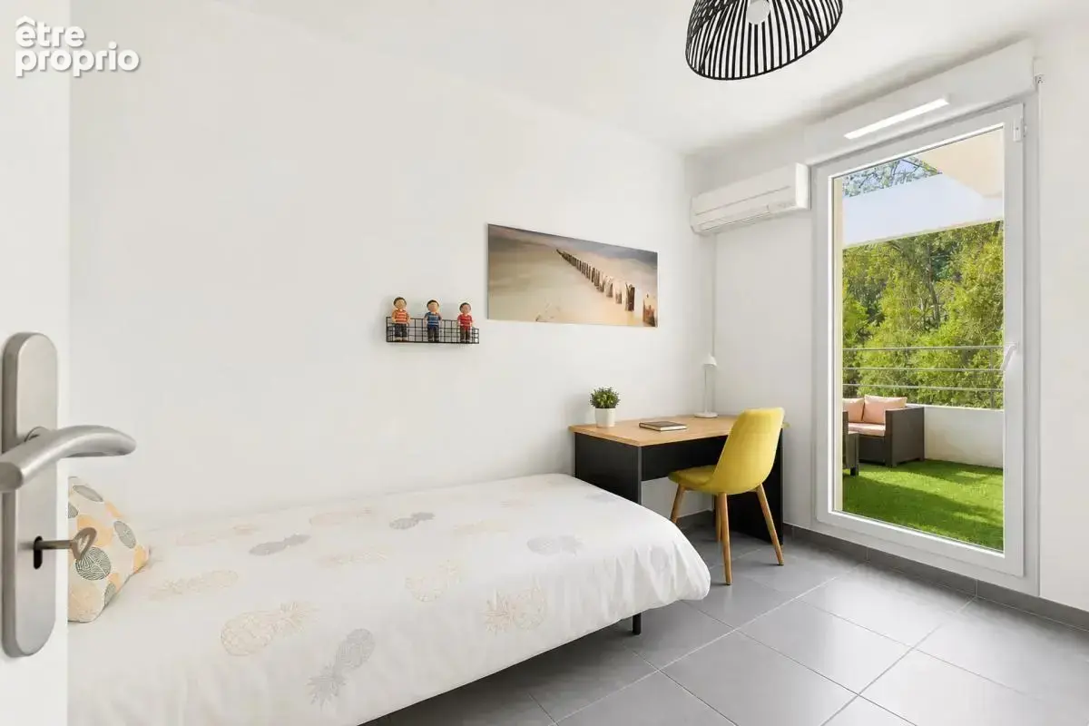 Appartement 4 pièces de 82 m² situé à Marseille - photo 9