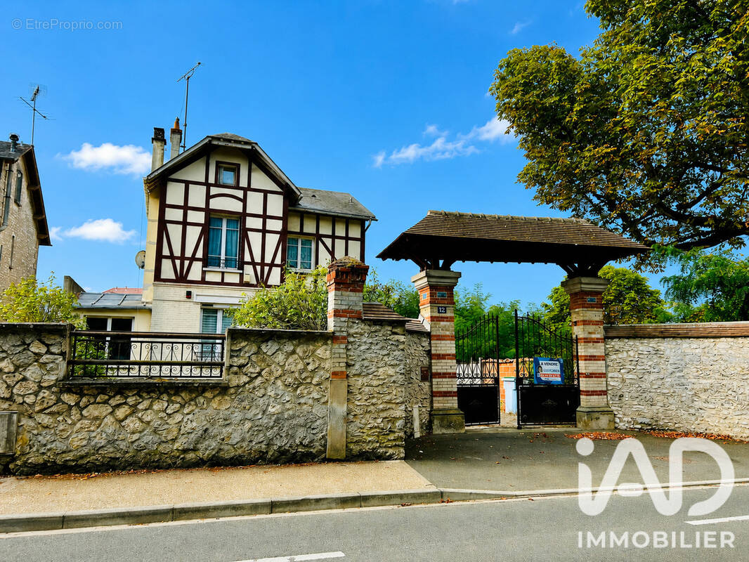 Photo 1 - Maison à ANGERVILLE