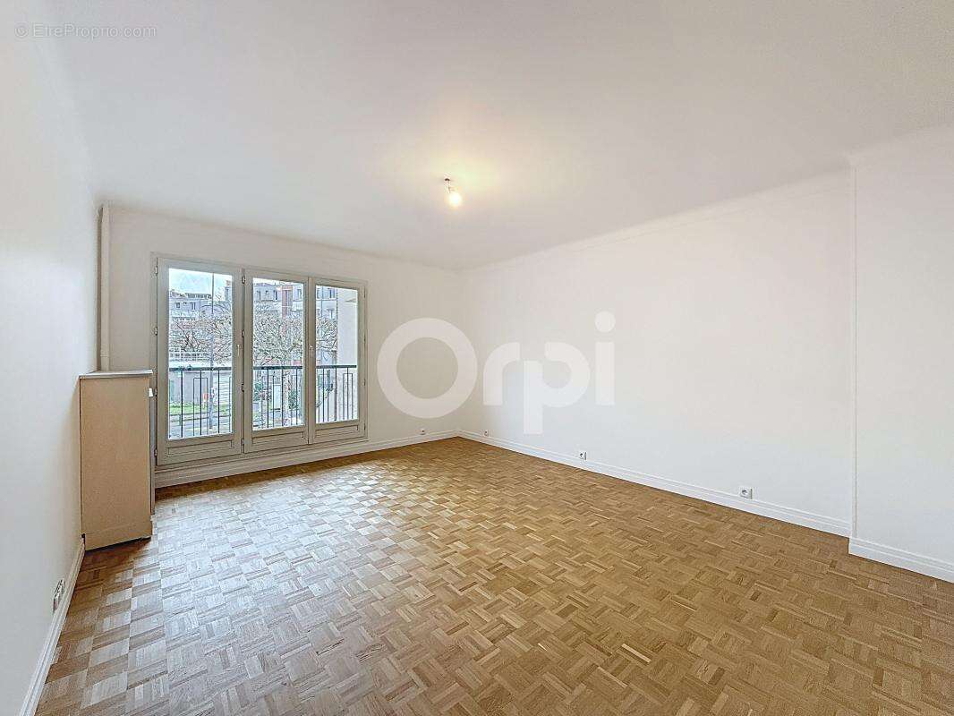 Appartement à NOGENT-SUR-MARNE