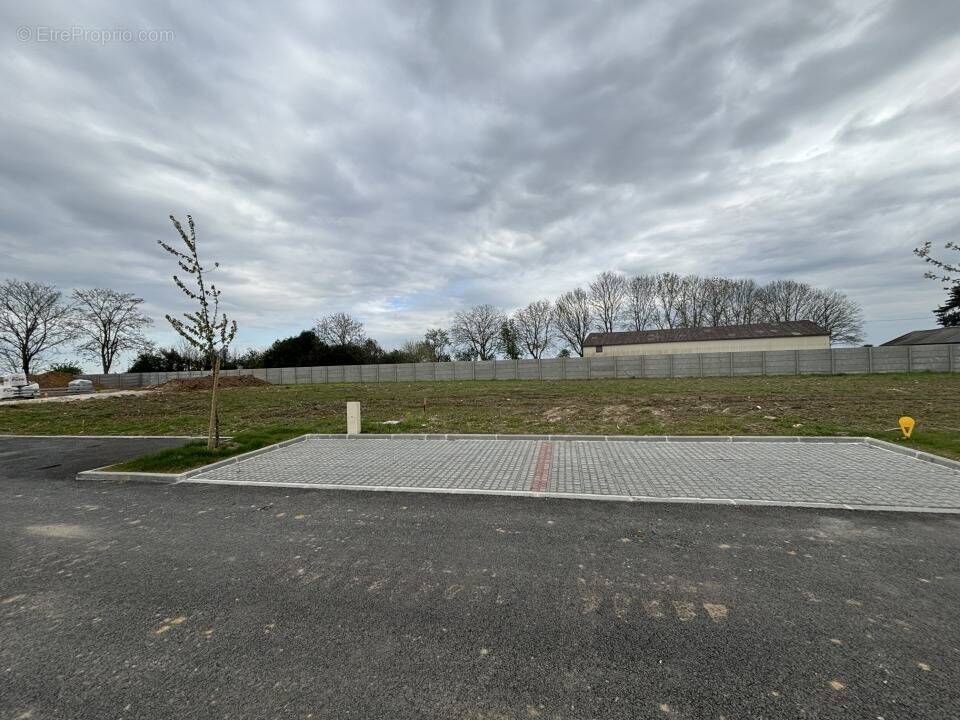 Terrain à LAGNY-SUR-MARNE