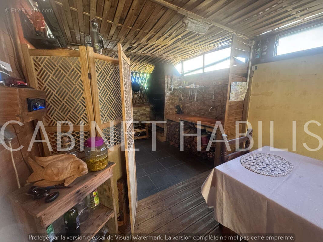 A vendre - une maison f4 de 111.37 m2 environ - saint-joseph - 385 000 € - photo 5