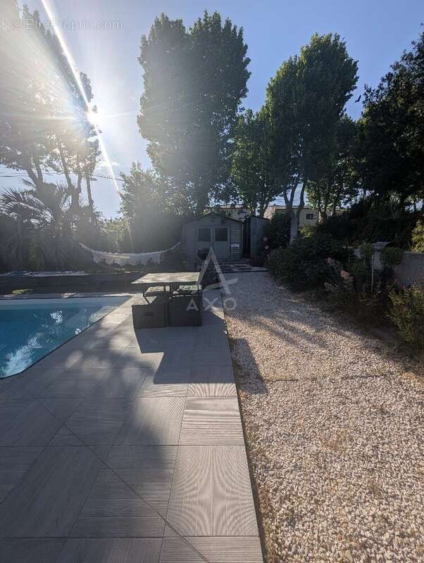 Maison à MOUSSAN