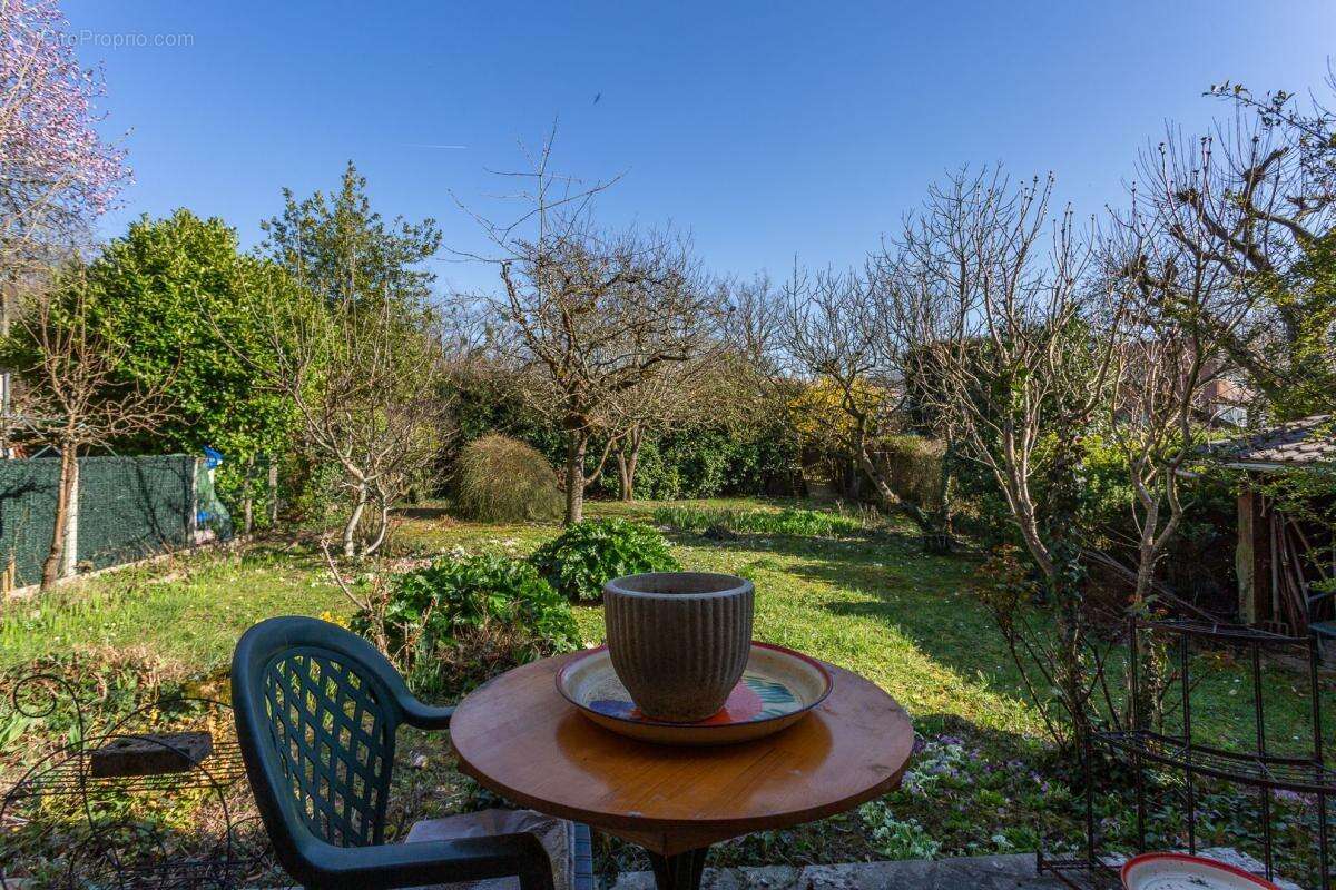 Maison 140 m² sur terrain 572 m² - sous-sol total - photo 14