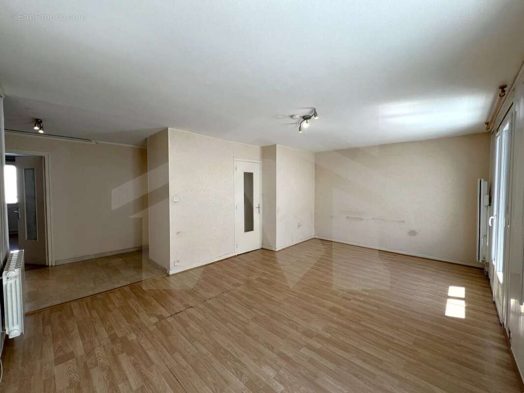 Appartement à SEYSSINET-PARISET