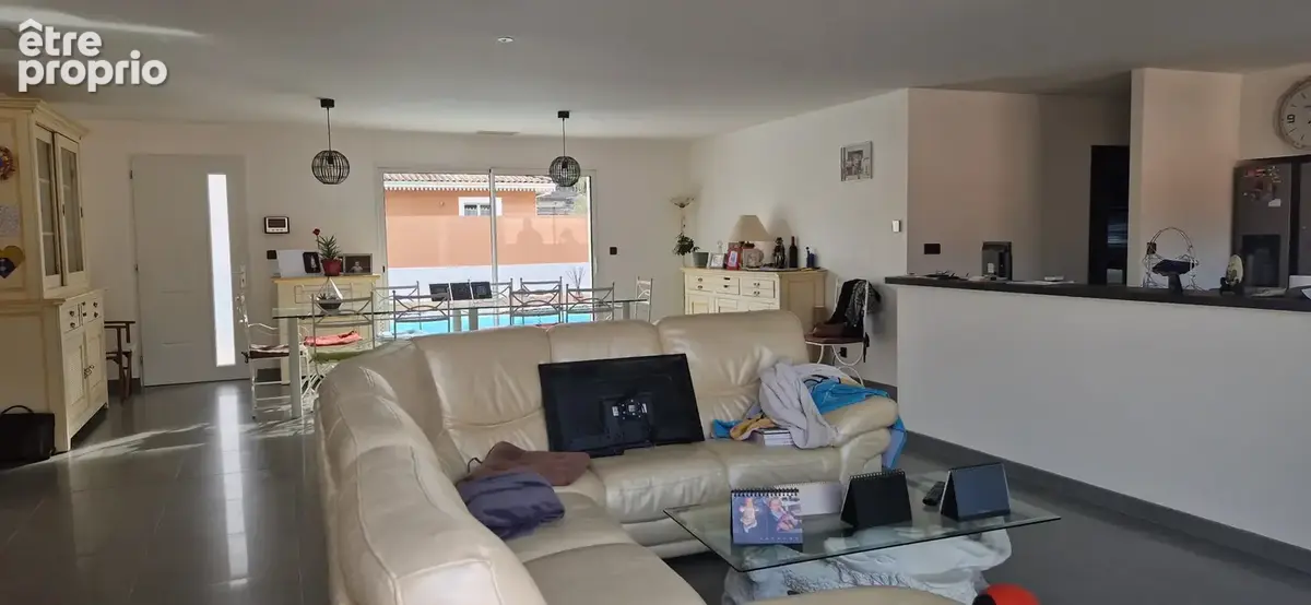 belle maison P.P avec garage double, Piscine, terrasses et jardin clos - photo 2