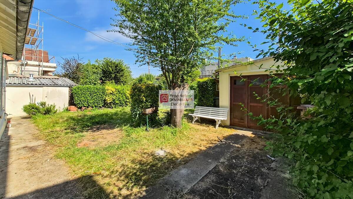 Maison  47 m2  +  terrain constructible 295m2  jardin  Viroflay - photo 1