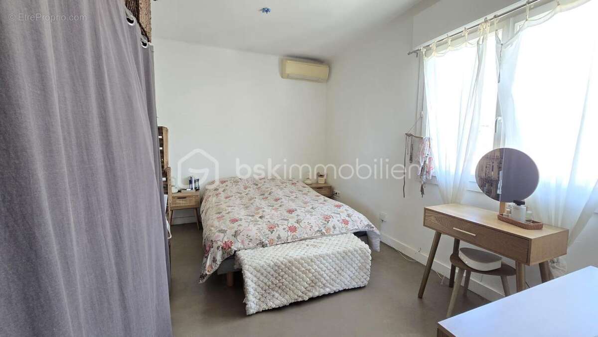 Frontignan – Appartement T5 de 110 m² avec garage de 40 m² et jardin privatif - photo 7