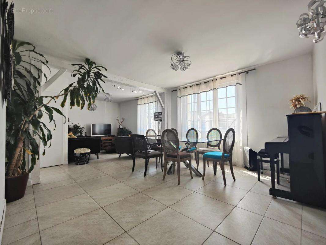 Maison centre ville - photo 2