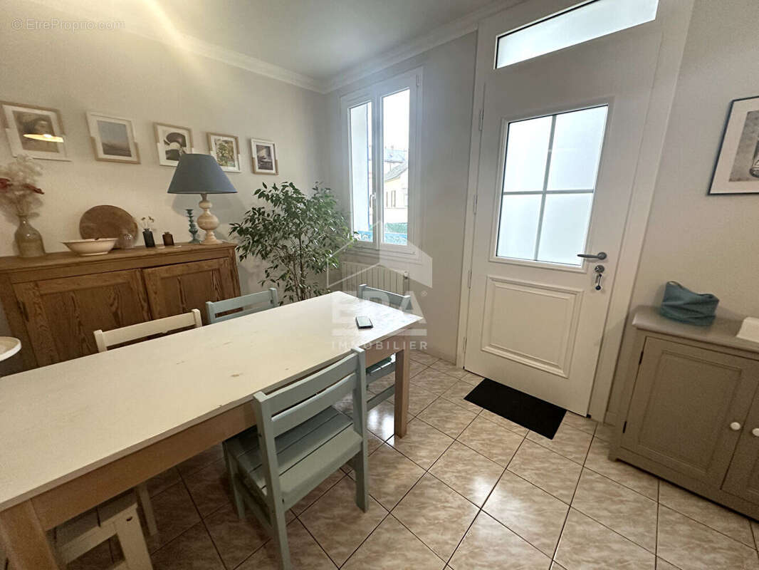 Appartement à MONTEREAU-FAULT-YONNE