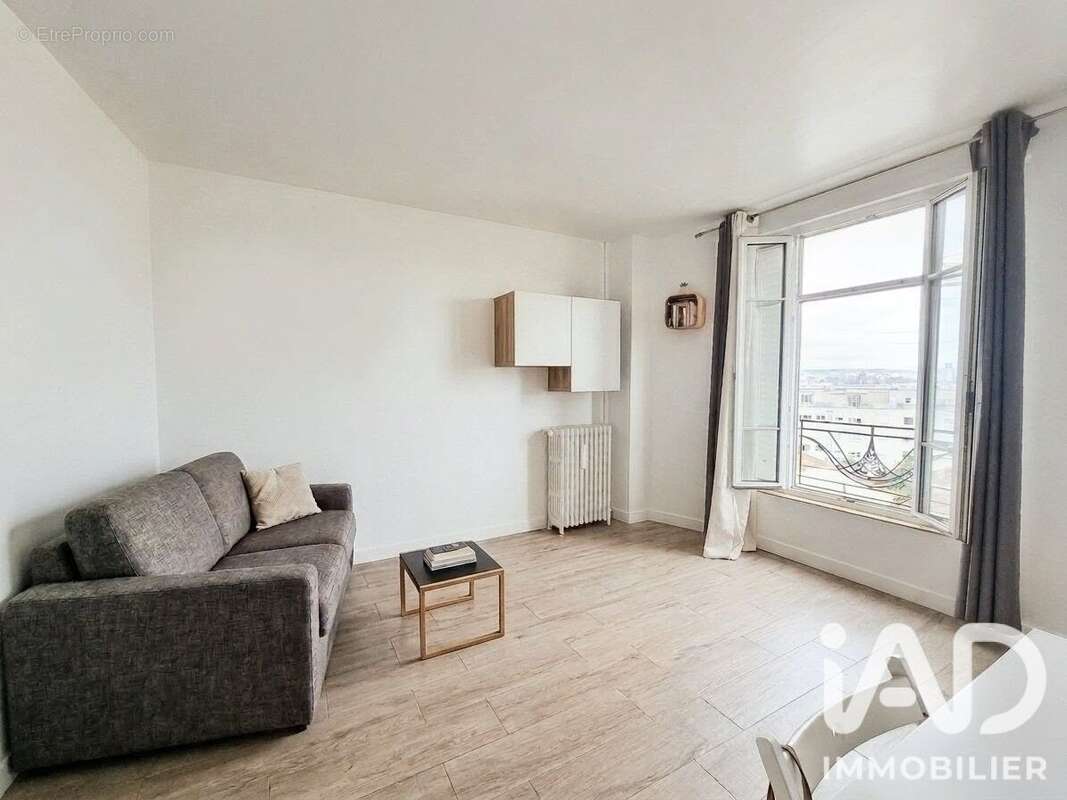 Photo 2 - Appartement à COURBEVOIE