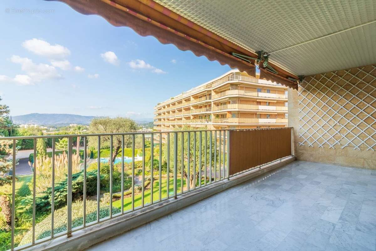 Appartement à LE CANNET