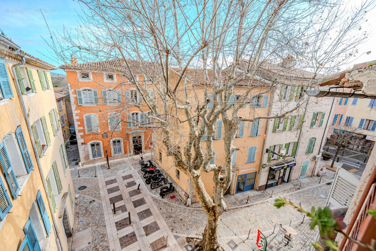 Appartement à LA VALETTE-DU-VAR