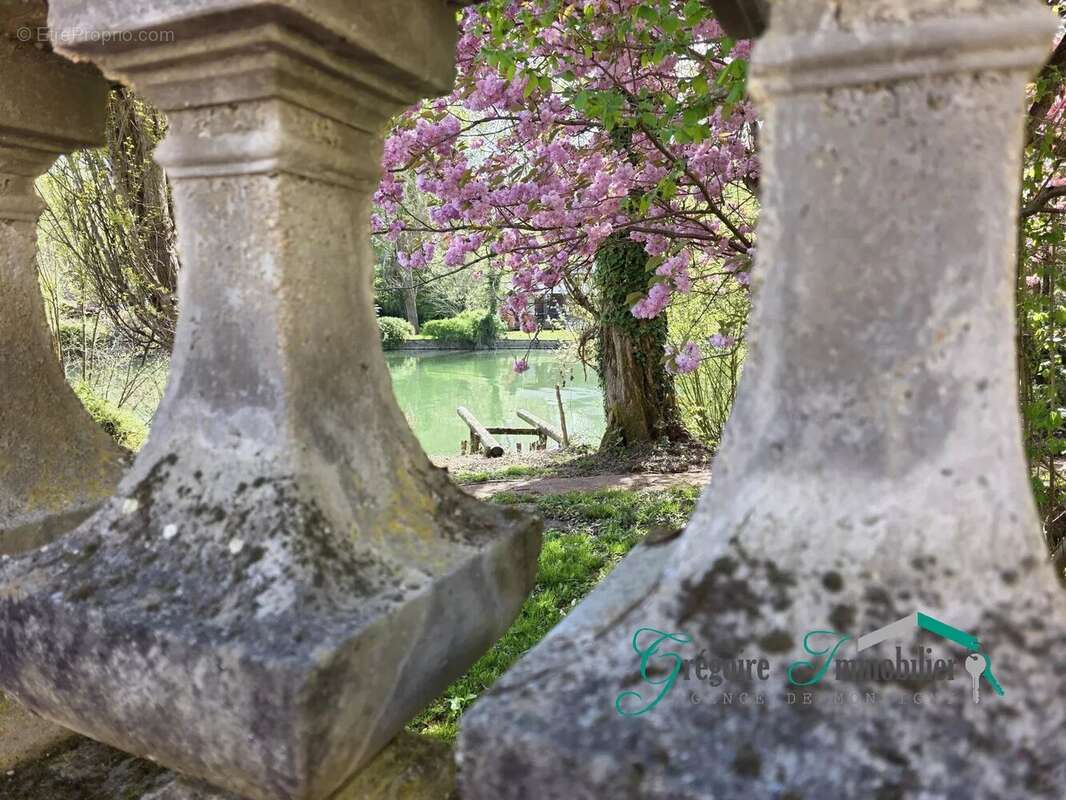 Maison à MONTIGNY-SUR-LOING