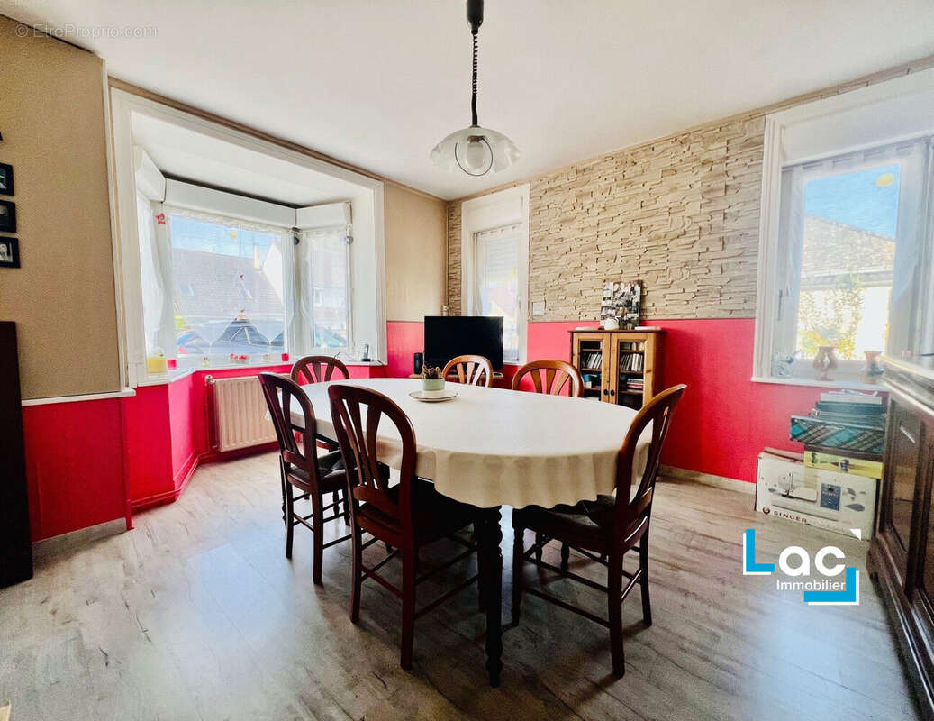 Maison à FOREST-SUR-MARQUE