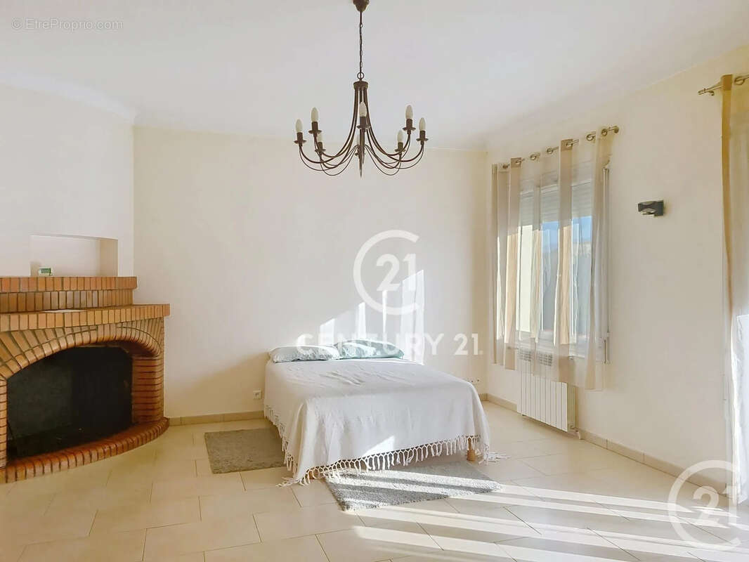 Maison à BAGES