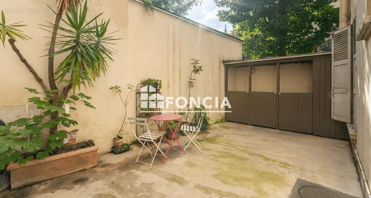 Appartement à PARIS-18E