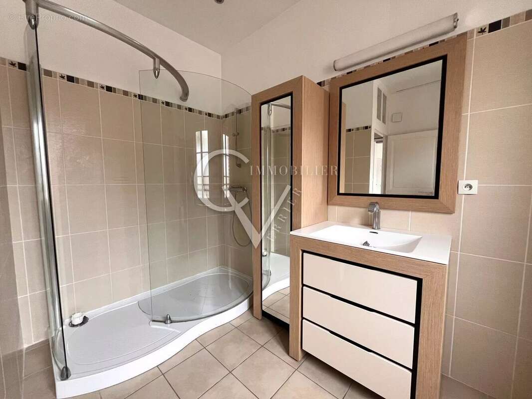 Appartement 235 m² à Etrepagny  - photo 13