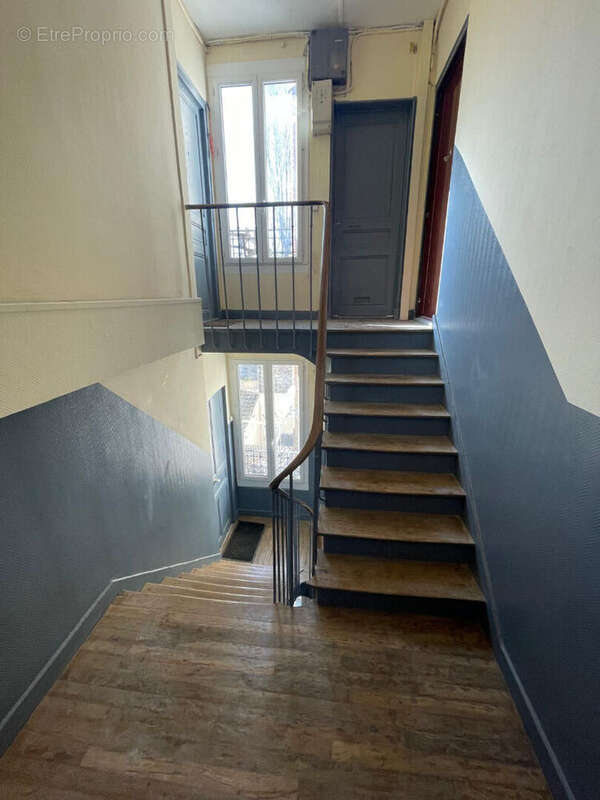 Appartement à AUBERVILLIERS