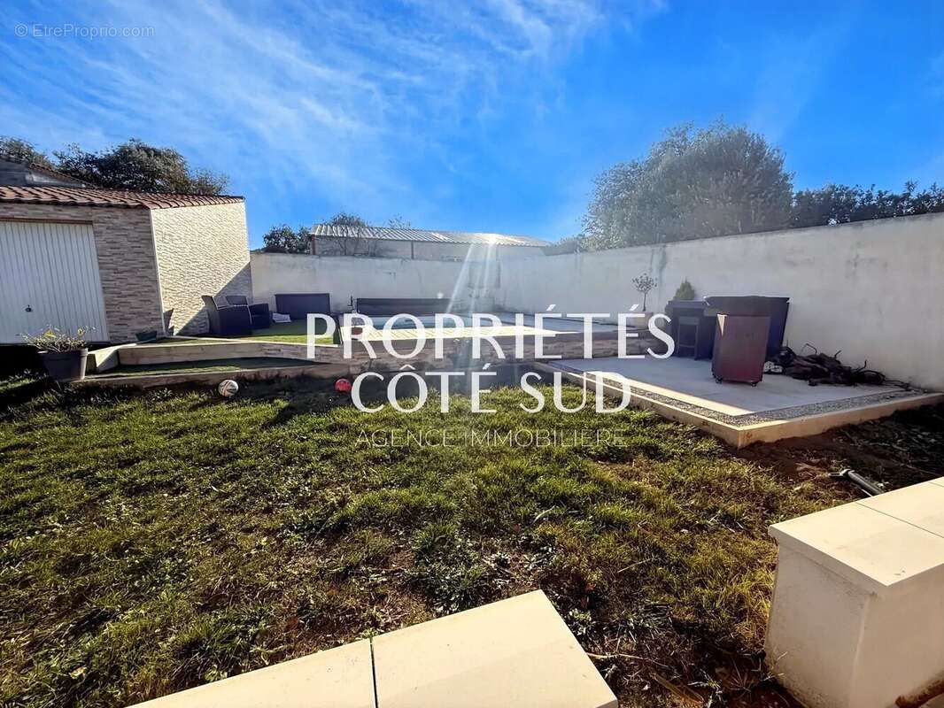Maison à SAINT-VICTOR-LA-COSTE