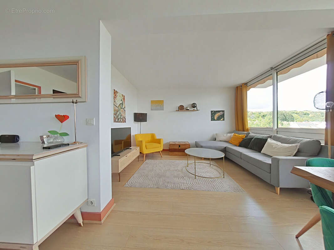 Appartement Fontenay Le Fleury 5 pièce(s) - photo 4