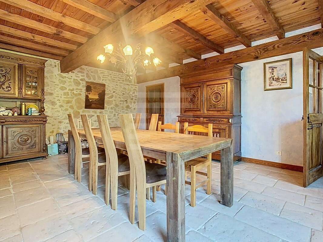 Maison à PUYLAURENS