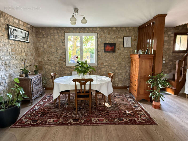 Maison à GRISY-LES-PLATRES