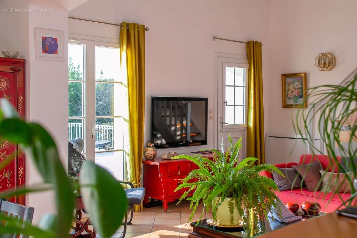 Breuillet – villa avec piscine et vue panoramique sur la campagne - photo 20