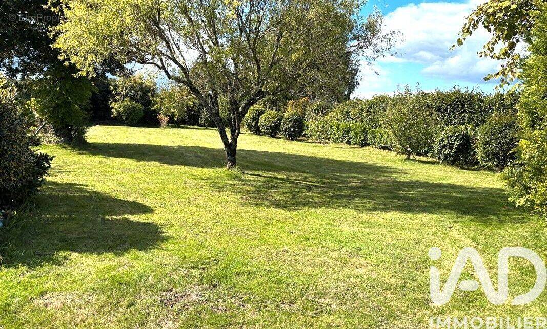 Photo 1 - Terrain à SAINT-EVARZEC