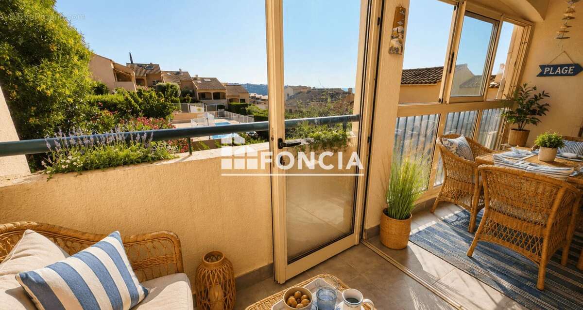 Coup de cœur - T2 avec mezzanine, terrasse et parking - copro avec piscine, proche plage - photo 3