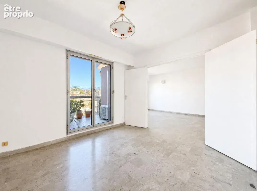 Appartement traversant 5 pièces, vue à 360° imprenable - Nice, Quartier Riquier - photo 6