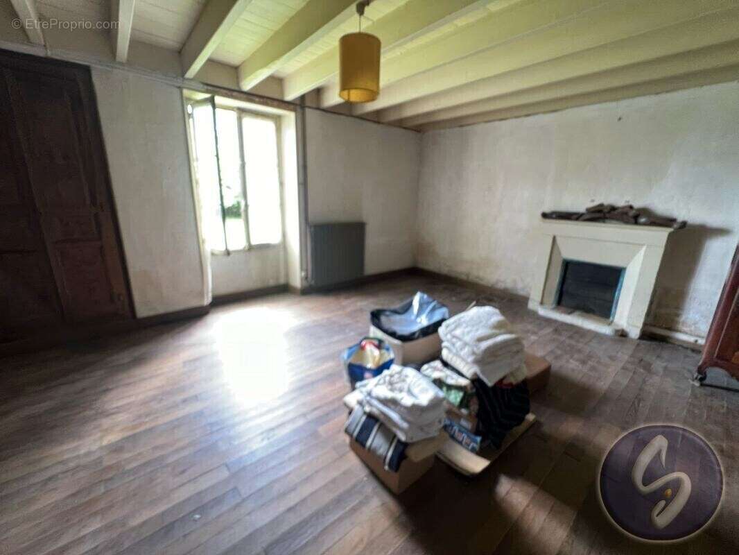 Maison à SAIVRES