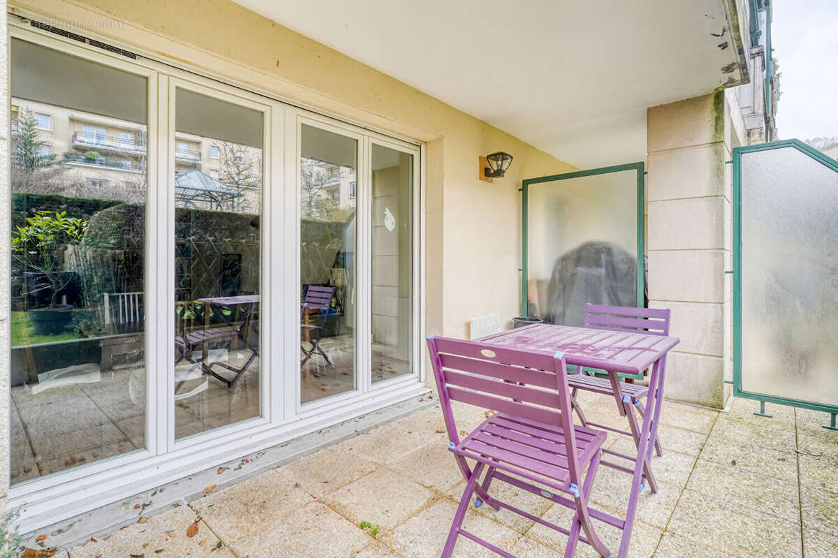 Appartement à LE PLESSIS-ROBINSON